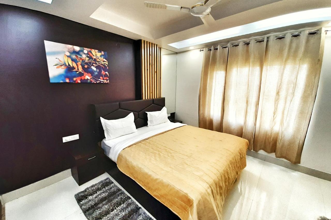 Hotel Aerocity Purple Orchid Nueva Delhi Exterior foto